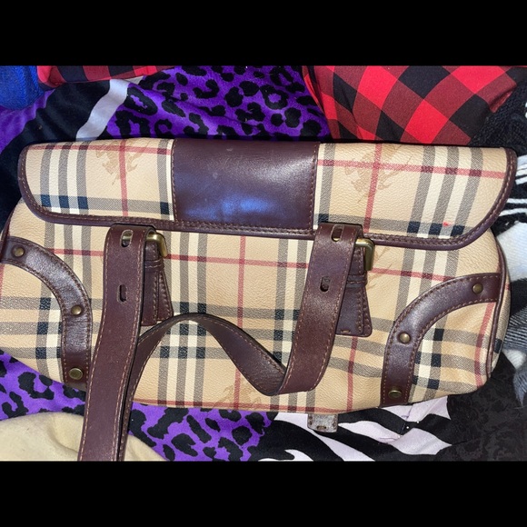 Burberry Vintage Check Buckle Handbag - Picture 3 of 8